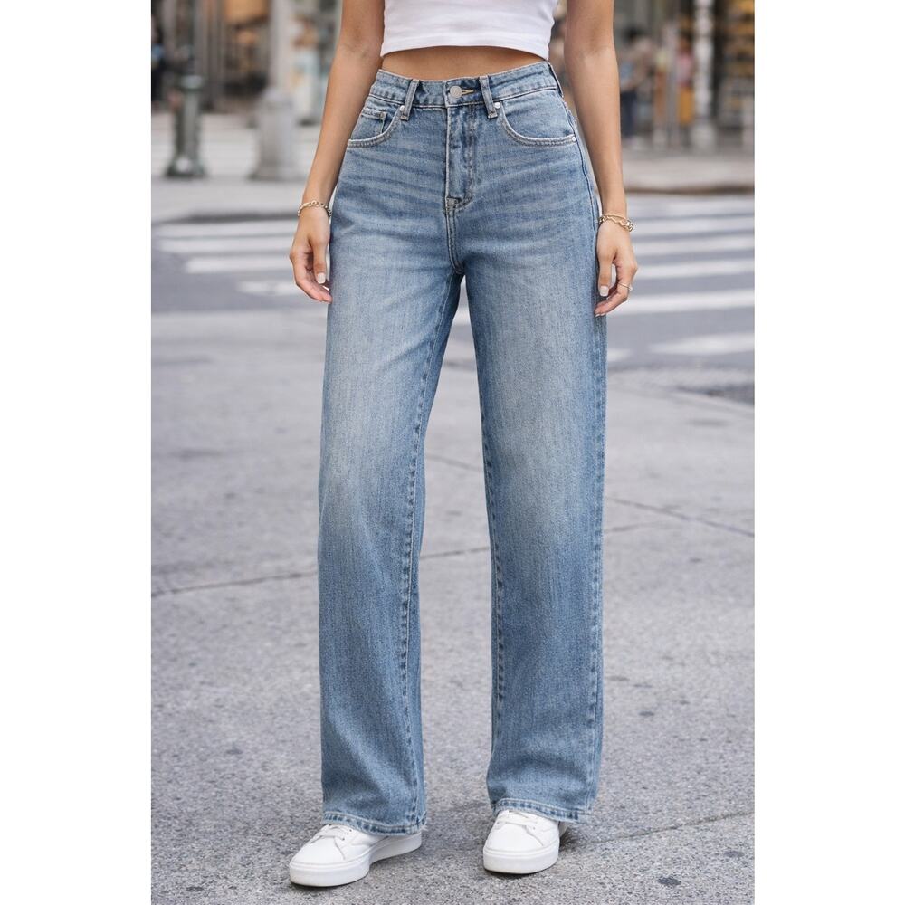 Risen Women's High Rise Straight Leg Blue Denim Distressed Size 1/25